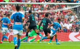 8868体育赛季趋势：利物浦与曼城在争冠道路上的博弈，成为社交媒体焦点