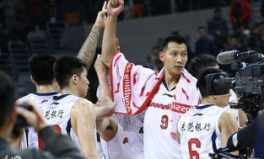 决赛之夜 CBA 焦点战：广东宏远打破魔咒拜仁慕尼黑，新人崛起让全场沸腾